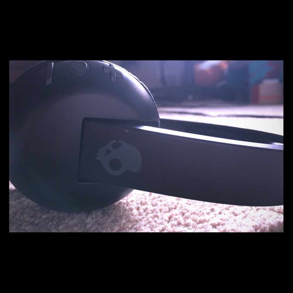 Skull Candy upper Wireless headphones